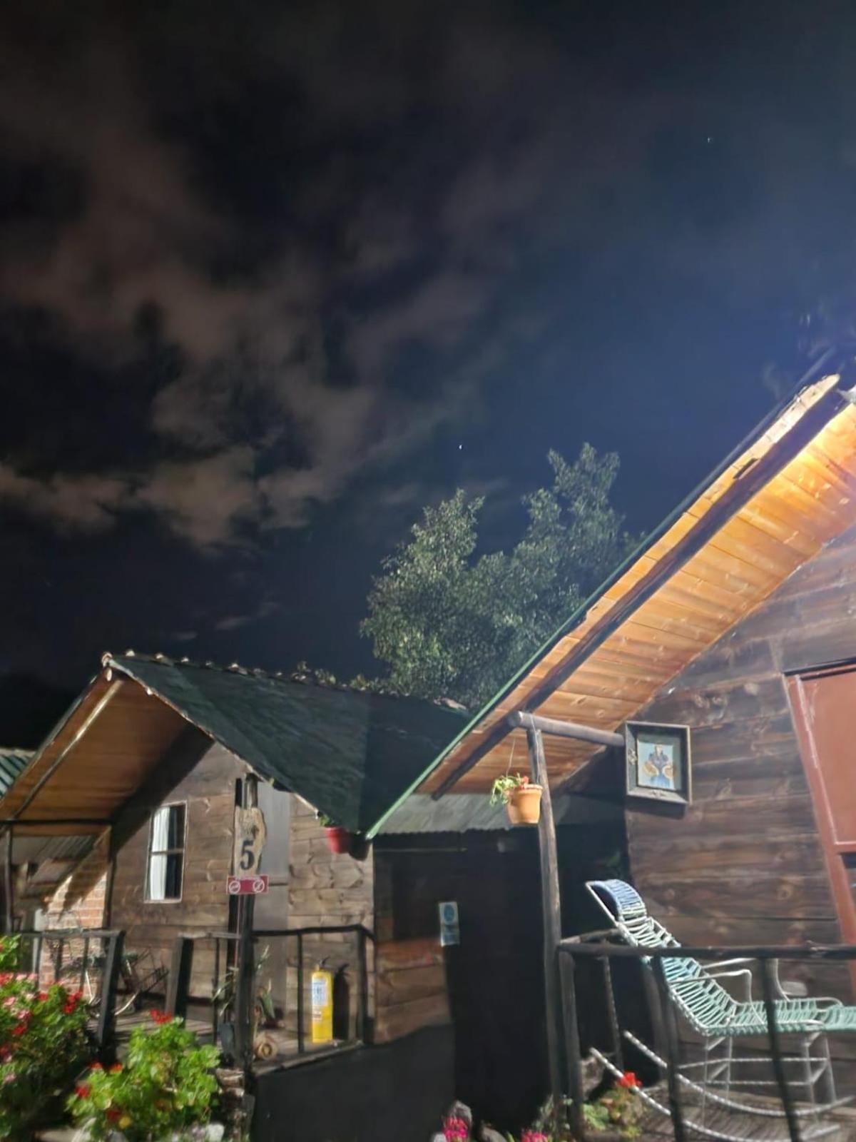 Hospedaje Las Cabanas Mongui Εξωτερικό φωτογραφία
